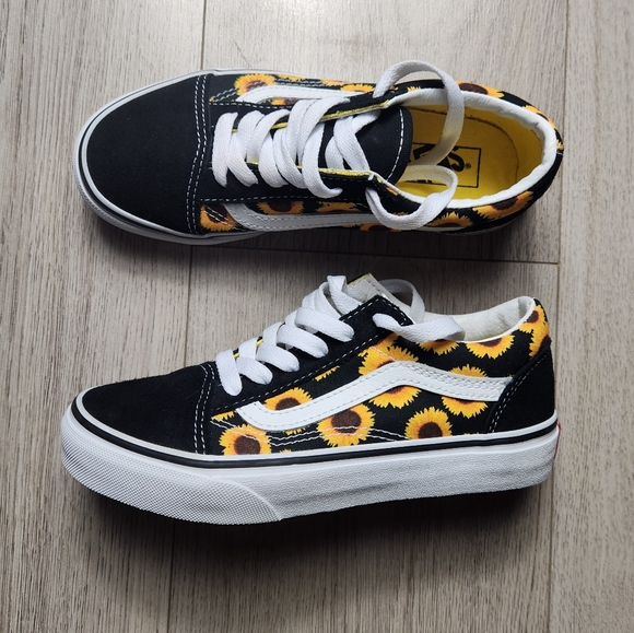 Vans Other - VANS OLD SKOOL GRADE SCHOOL SKATE SHOES Kids Girls Size 2.0 Color Yellow/ Blk